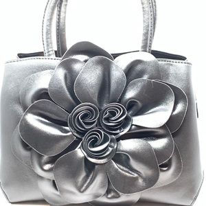 The Midnight Blossom